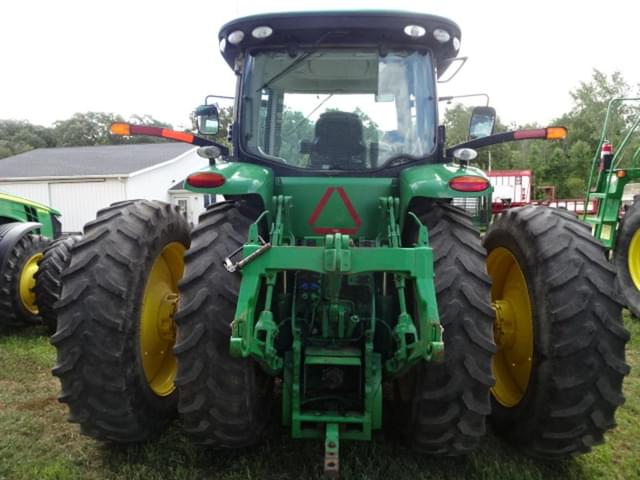 Image of John Deere 8245R equipment image 4