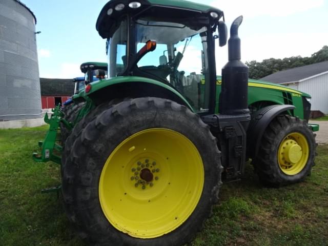 Image of John Deere 8245R equipment image 3