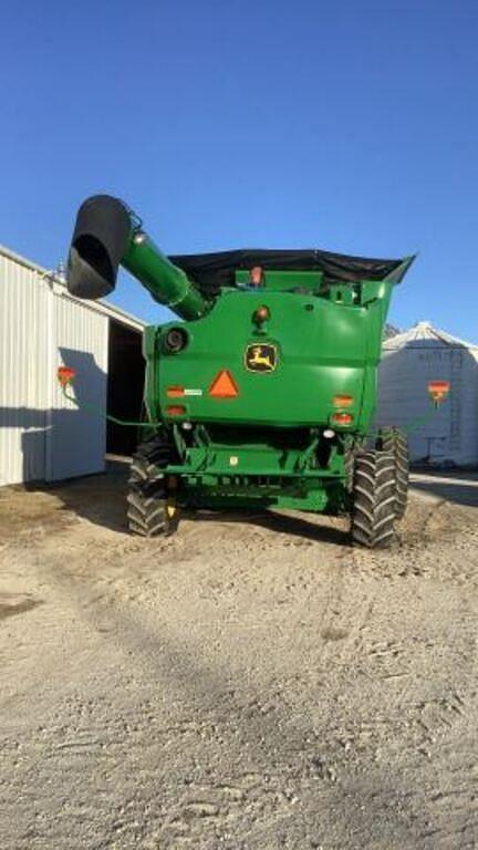 Image of John Deere S670 equipment image 4