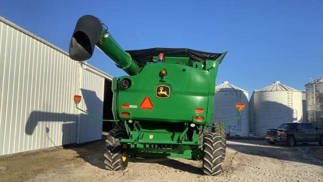 Image of John Deere S670 equipment image 3