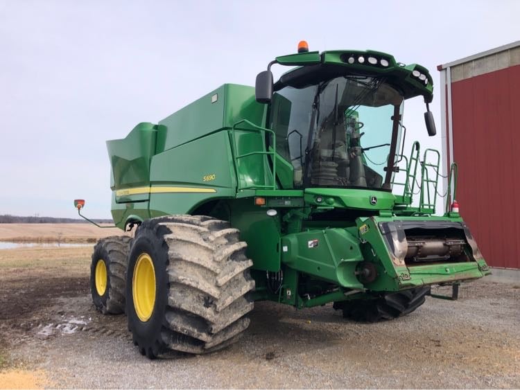 SOLD - 2016 John Deere S690 Stock No. 126898 Combines with 2,332.4 Hrs ...