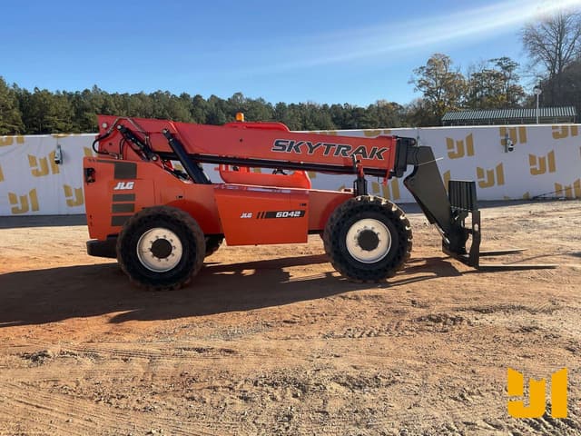 Image of JLG 6042 equipment image 3