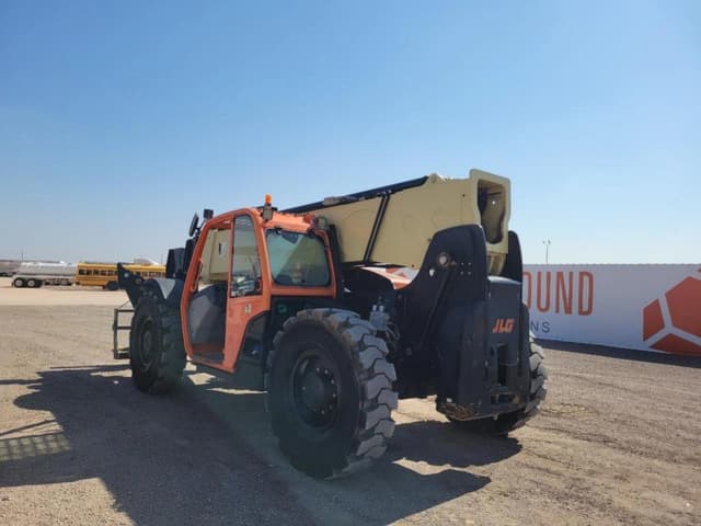 Image of JLG 1055 equipment image 2