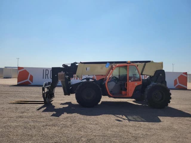 Image of JLG 1055 equipment image 1