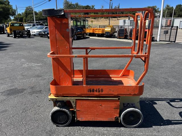 Image of JLG 1230ES equipment image 1