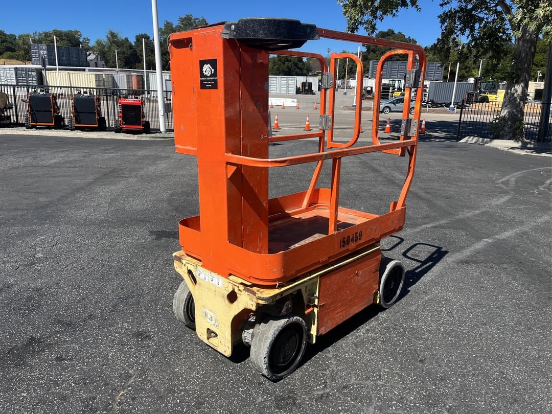 Image of JLG 1230ES Primary image