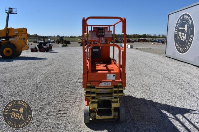 Image of JLG 1930ES equipment image 4