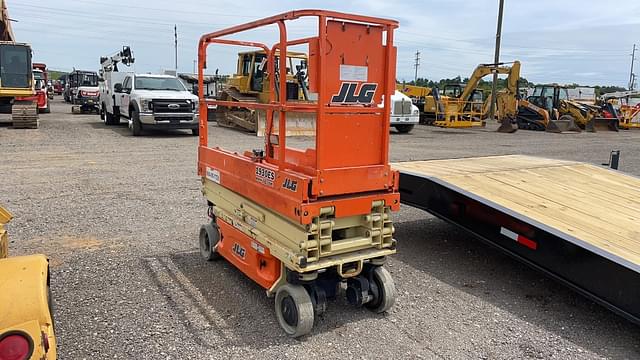 Image of JLG 1930ES equipment image 3