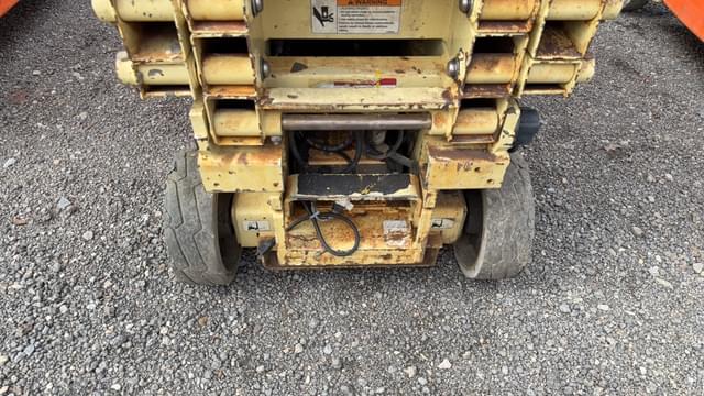 Image of JLG 1930ES equipment image 3