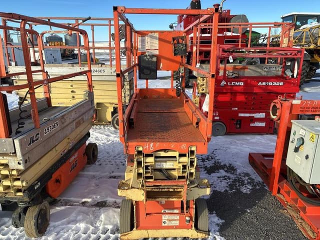 Image of JLG 1932RS equipment image 1