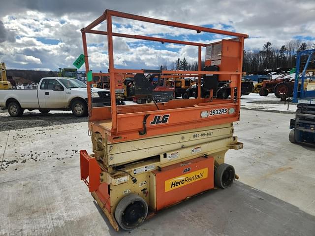 Image of JLG 1932RS equipment image 4