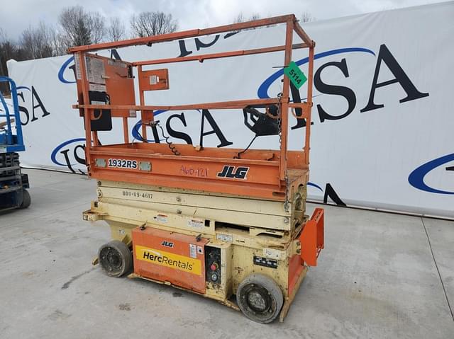 Image of JLG 1932RS equipment image 2