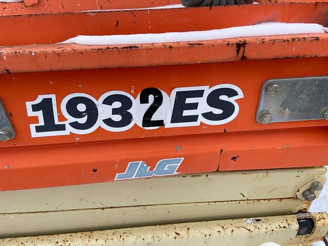 Image of JLG 1932RS equipment image 1