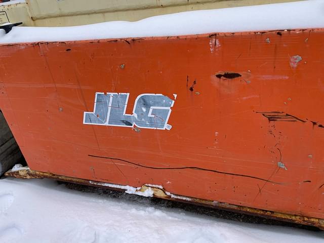 Image of JLG 1932RS equipment image 2