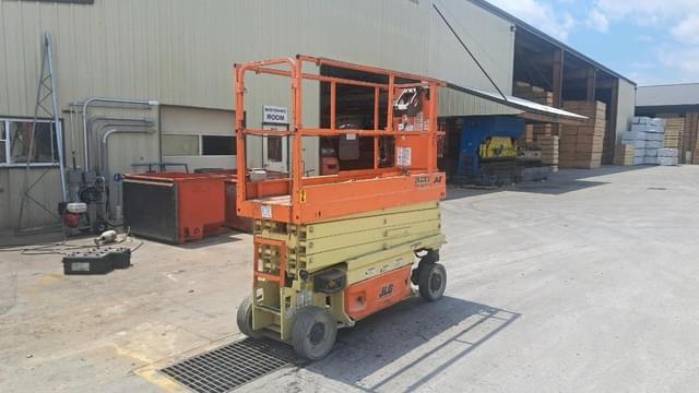 Image of JLG 2632ES equipment image 4