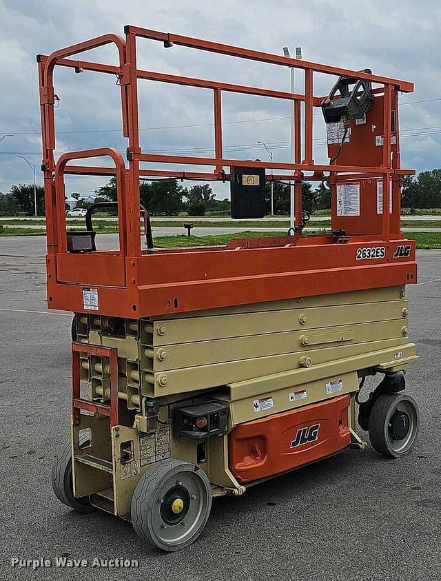 Image of JLG 2632ES equipment image 4