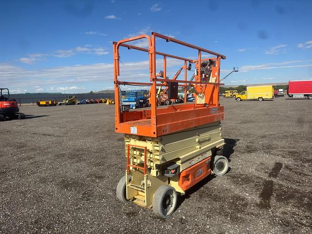 Image of JLG 2632ES equipment image 2