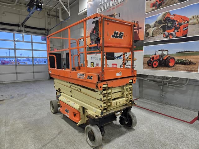 Image of JLG 2646ES equipment image 4