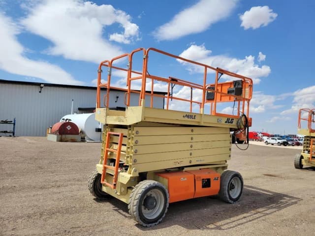 Image of JLG 4069LE equipment image 4