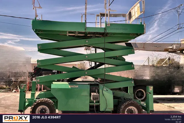 Image of JLG 4394RT equipment image 3