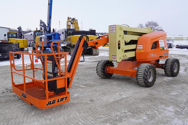 Image of JLG 450AJ equipment image 2