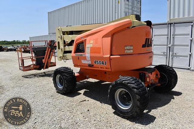 Image of JLG 450AJ equipment image 4