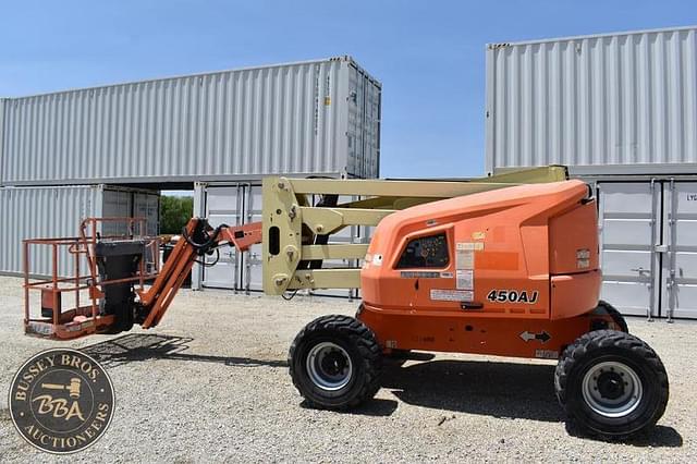 Image of JLG 450AJ equipment image 3