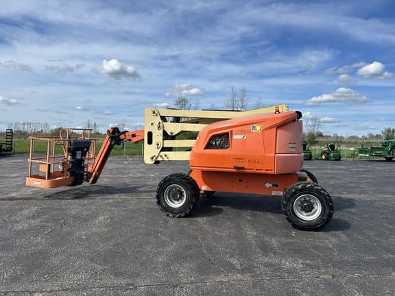 Image of JLG 450AJ equipment image 2