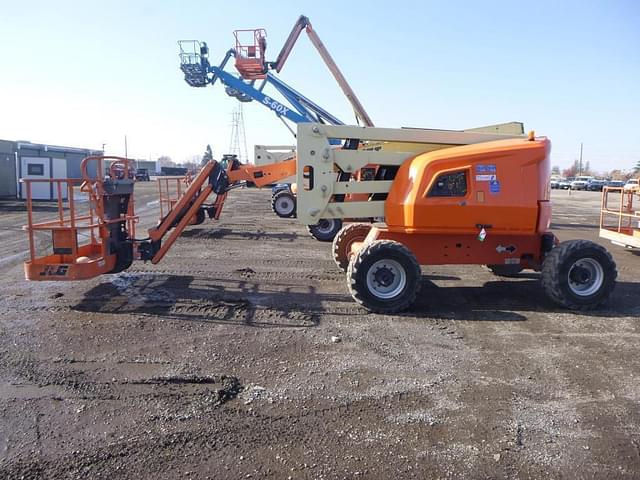 Image of JLG 450AJ equipment image 4