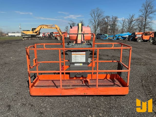 Image of JLG 460SJ equipment image 1