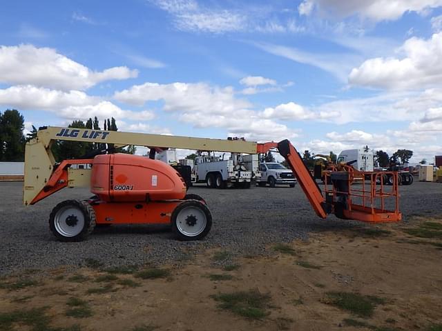 Image of JLG 600AJ equipment image 2