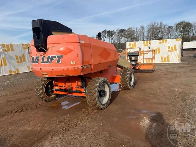 Image of JLG 600S equipment image 3