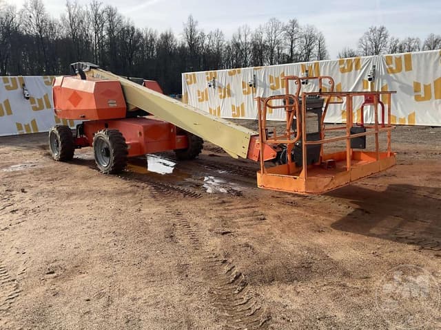 Image of JLG 600S equipment image 2