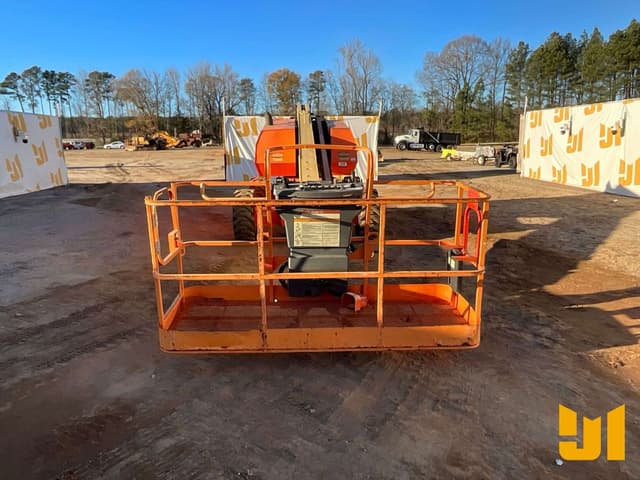 Image of JLG 600S equipment image 1