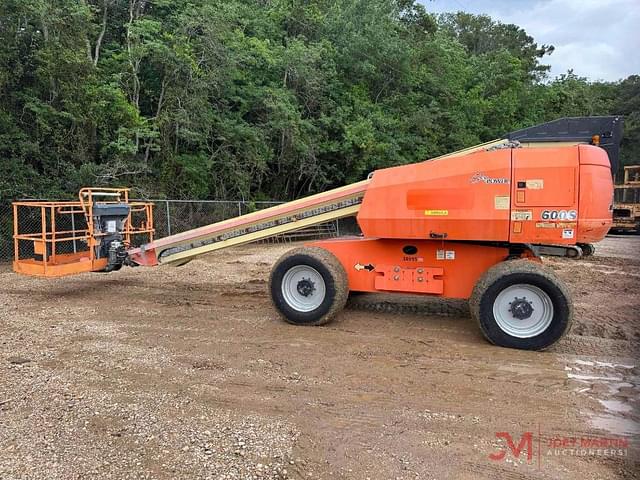 Image of JLG 600S equipment image 1