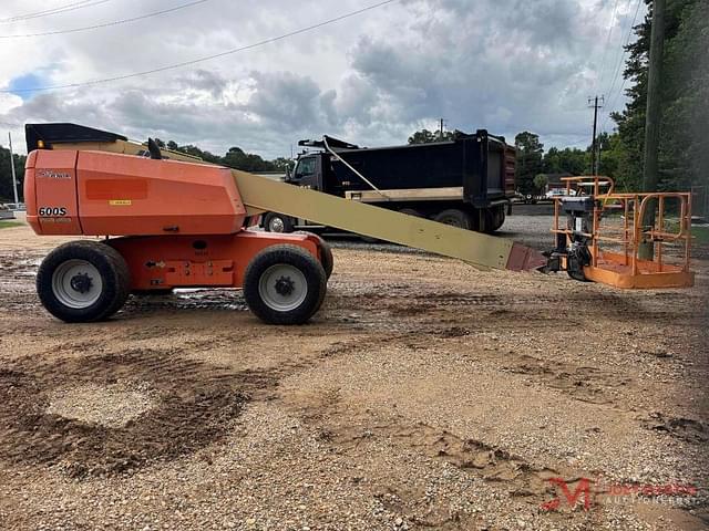 Image of JLG 600S equipment image 4