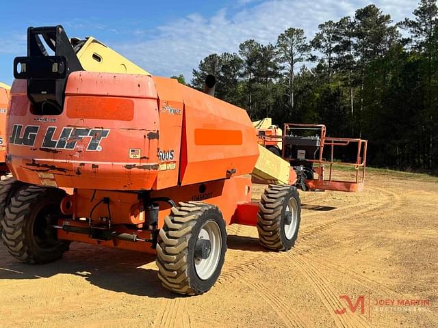 Image of JLG 600S equipment image 3
