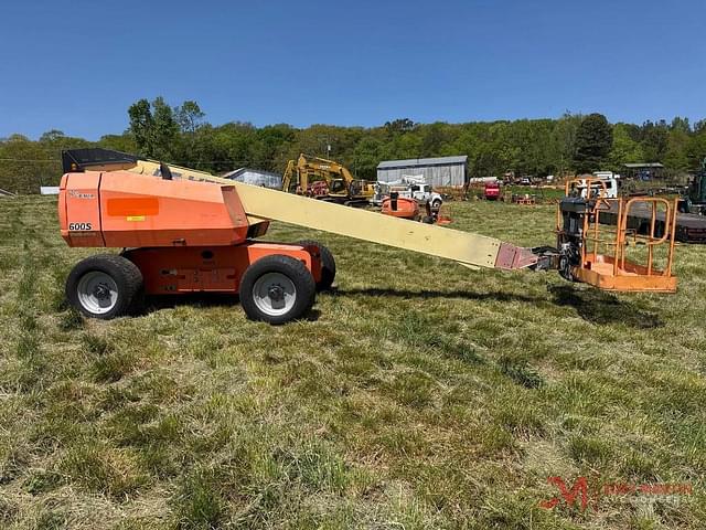 Image of JLG 600S equipment image 4