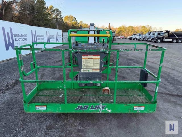 Image of JLG 600S equipment image 1