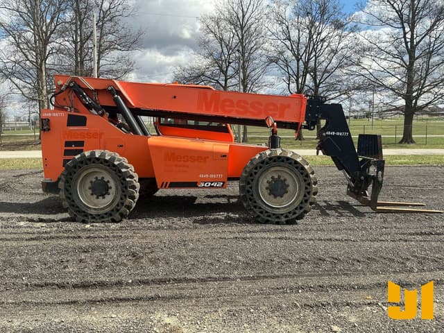 Image of JLG 6042 equipment image 3