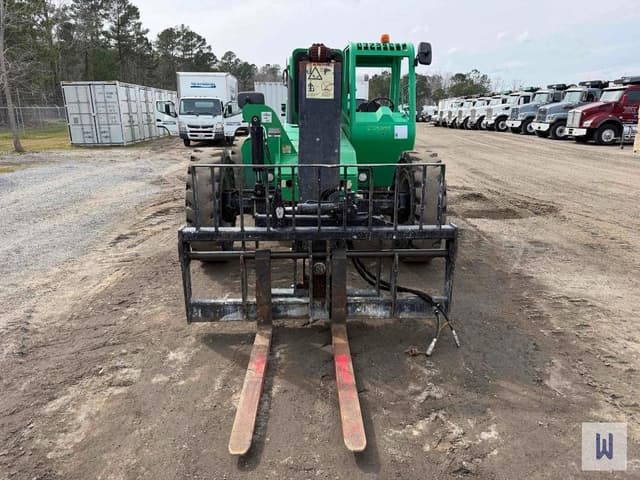 Image of JLG 6042 equipment image 1