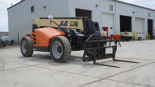 Image of JLG G6-42A equipment image 4