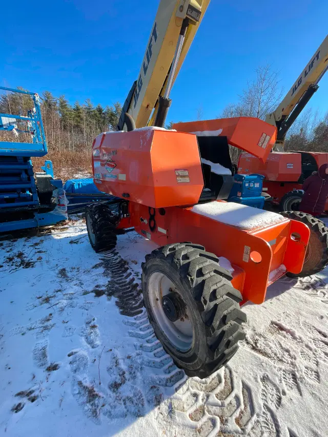 Image of JLG 660SJ equipment image 1