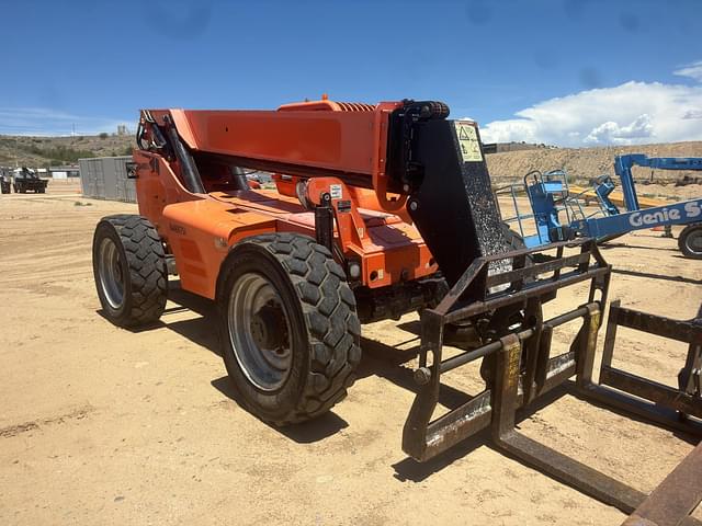 Image of JLG 8042 equipment image 3