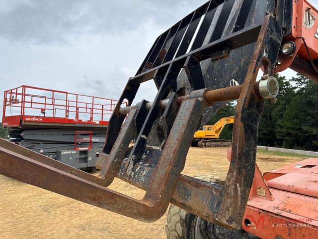 Image of JLG 8042 equipment image 3