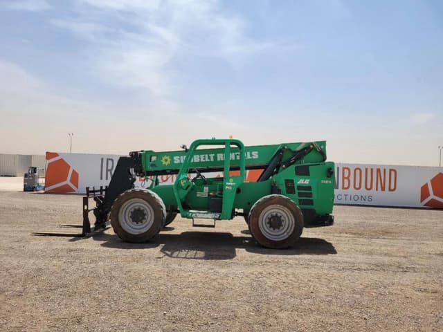 Image of JLG 8042 equipment image 1