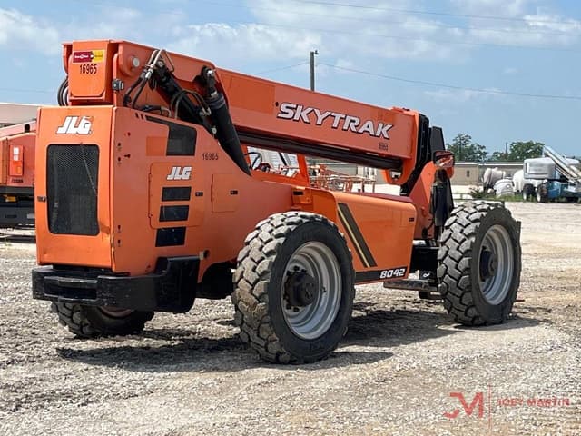 Image of JLG 8042 equipment image 2