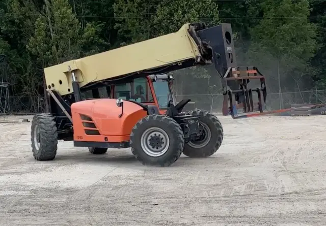 Image of JLG G15-44A equipment image 2