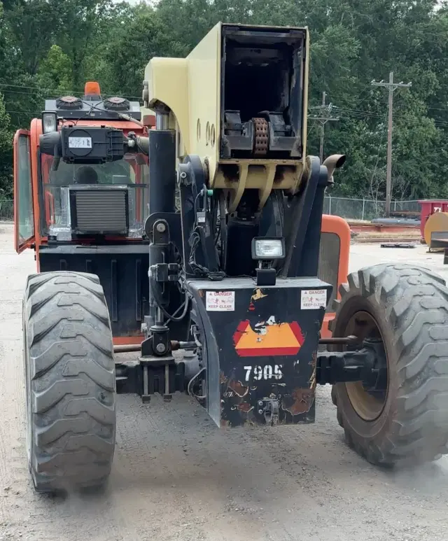 Image of JLG G15-44A equipment image 3
