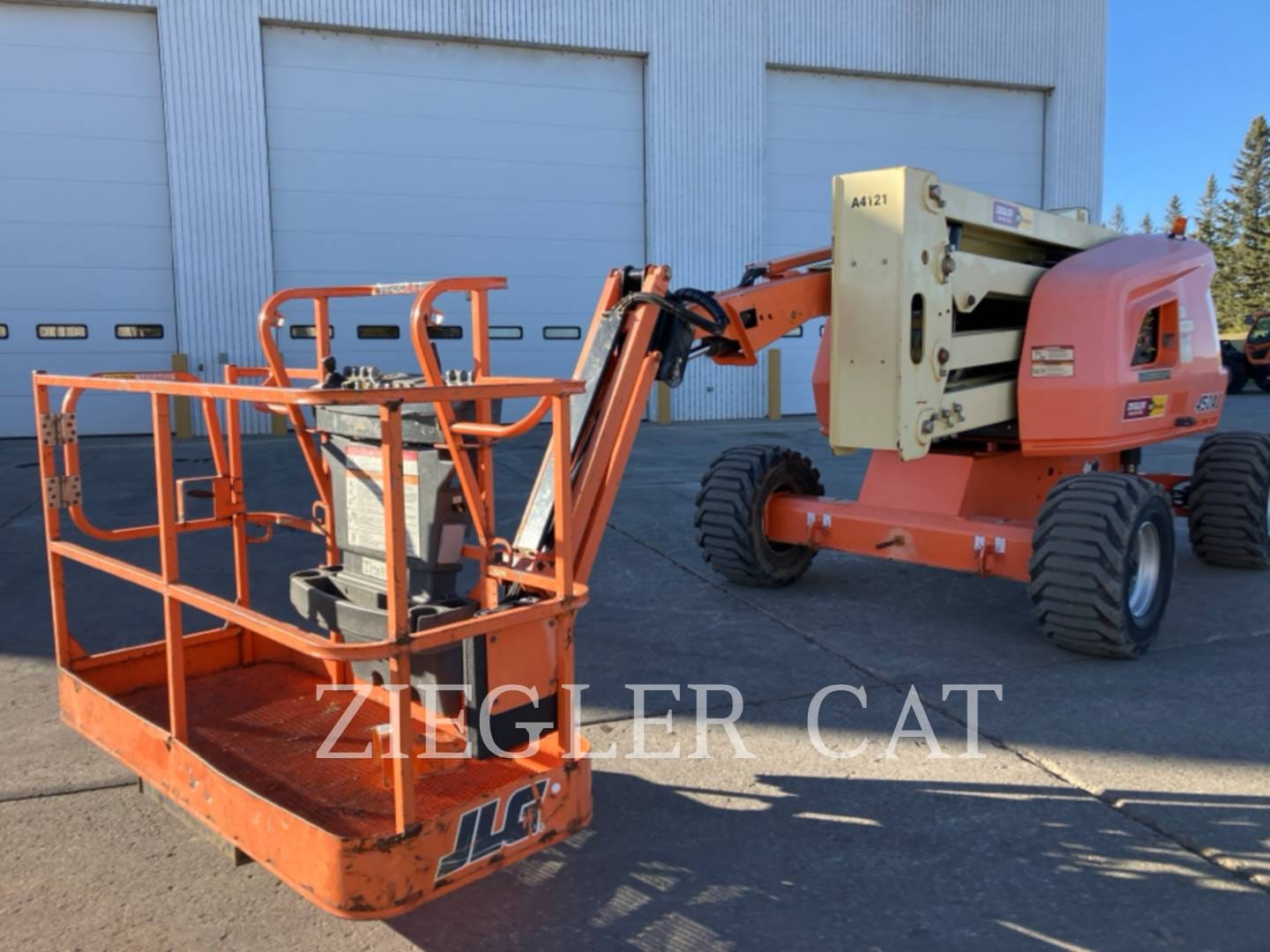2016 JLG 450AJ Equipment Image0